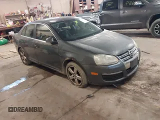 2009 Volkswagen Jetta Sedan SE with VIN 3VWRZ71K59M018426, listed as a IAAI auction lot 41672074 with 192,515 mi miles. Bid and sale history available at carsss.com. Image 1.