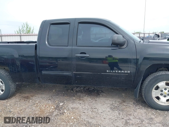 2011 Chevrolet Silverado 1500 LT with VIN 1GCRCSE0XBZ423010, listed as a IAAI auction lot 42112256 with 143,682 mi miles and . Bid and sale history available at DreamBid. Image 13.