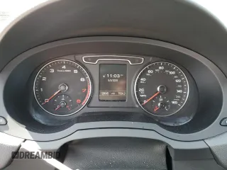 2015 Audi Q3 Premium Plus z VIN WA1EFCFS2FR012373, wystawiony jako Copart lot #56201435 z przebiegiem 126 645 mil mil oraz Szkoda całkowita • Salvage title. Historia ofert i sprzedaży dostępna na DreamBid. Obrazek 9.