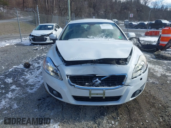 2013 Volvo C70 T5 with VIN YV1672MC5DJ142005, listed as a IAAI auction lot 41634212 with 94,435 mi miles. Bid and sale history available at carsss.com. Image 12.