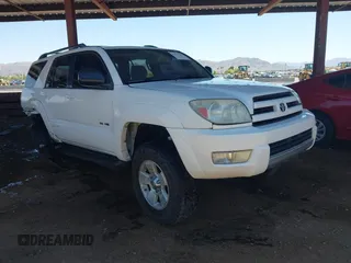 2004 Toyota 4Runner SR5 z VIN JTEBU14R740043084, wystawiony jako IAAI lot #42317230 z przebiegiem 238 317 mil mil oraz . Historia ofert i sprzedaży dostępna na DreamBid. Obrazek 1.