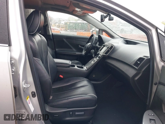 2014 Toyota Venza XLE z VIN 4T3BK3BBXEU107949, wystawiony jako IAAI lot #41988138 z przebiegiem 156 502 mil mil oraz . Historia ofert i sprzedaży dostępna na DreamBid. Obrazek 5.
