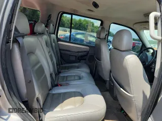 2004 Ford Explorer XLT z VIN 1FMZU63K84ZA25995, wystawiony jako Copart lot #64020595 z przebiegiem 239 155 mil mil oraz Szkoda całkowita • Salvage title. Historia ofert i sprzedaży dostępna na DreamBid. Obrazek 11.