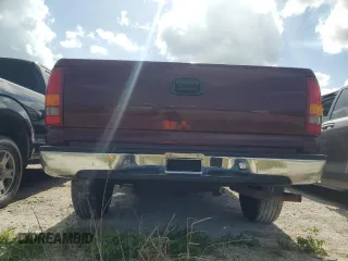2000 Chevrolet Silverado 1500 with VIN 2GCEC19W9Y1364444, listed as a Copart auction lot 73749574 with 207,993 mi miles and Non Repairable. Bid and sale history available at DreamBid. Image 6.