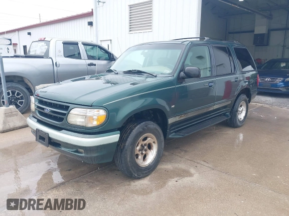 1998 Ford Explorer XLT z VIN 1FMZU35P1WZA75454, wystawiony jako IAAI lot #42360349 z przebiegiem 169 560 mil mil oraz . Historia ofert i sprzedaży dostępna na DreamBid. Obrazek 2.