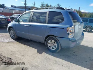 2007 Kia Sedona with VIN KNDMB133576126515, listed as a IAAI auction lot 41497785 with 112,034 mi miles. Bid and sale history available at carsss.com. Image 3.