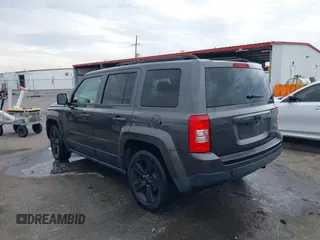 2015 Jeep Patriot Sport z VIN 1C4NJPBA9FD209708, wystawiony jako IAAI lot #41884875 z przebiegiem 201 699 mil mil oraz . Historia ofert i sprzedaży dostępna na DreamBid. Obrazek 3.
