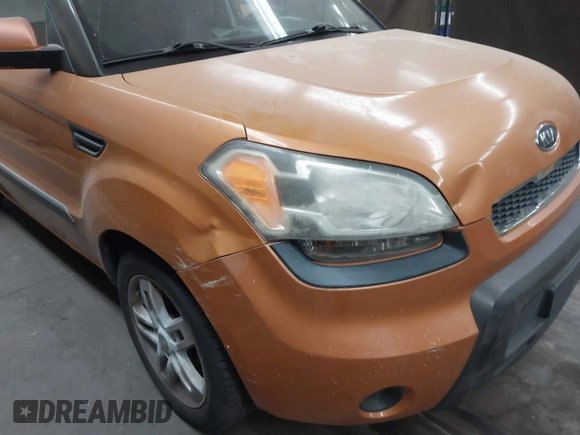 2011 Kia Soul + with VIN KNDJT2A22B7279422, listed as a IAAI auction lot 42077427 with 192,832 mi miles. Bid and sale history available at carsss.com. Image 6.