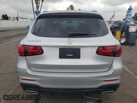 2020 Mercedes-Benz GLC 300 с VIN WDC0G8DB0LF694562, выставлен на аукционе Copart как лот 54230505 с пробегом 84 797 миль миль и Списание • Salvage title. История ставок и продаж доступна на DreamBid. Изображение 6.