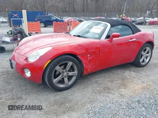 2008 Pontiac Solstice z VIN 1G2MC35B28Y126205, wystawiony jako IAAI lot #41690165 z przebiegiem 95 197 mil mil oraz . Historia ofert i sprzedaży dostępna na DreamBid. Obrazek 17.