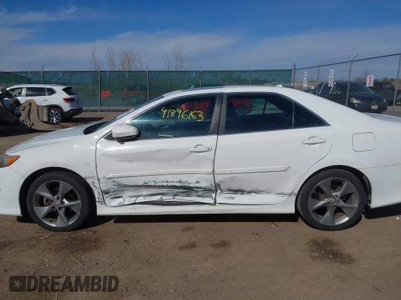 2014 Toyota Camry L with VIN 4T1BF1FK2EU457927, listed as a IAAI auction lot 41896163 with 99,612 mi miles. Bid and sale history available at carsss.com. Image 14.