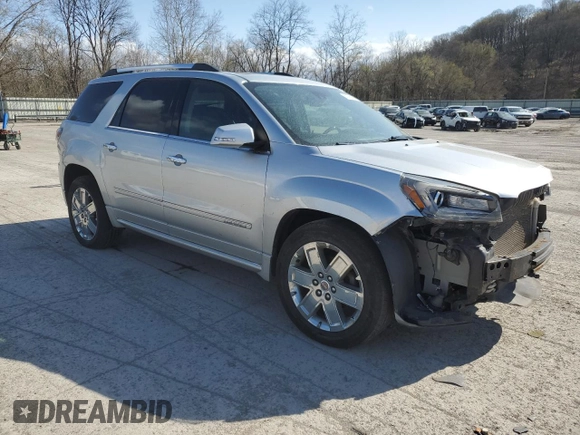 2015 GMC Acadia Denali z VIN 1GKKVTKD9FJ361276, wystawiony jako Copart lot #52775995 z przebiegiem 134 979 mil mil oraz Szkoda całkowita • Salvage title. Historia ofert i sprzedaży dostępna na DreamBid. Obrazek 4.