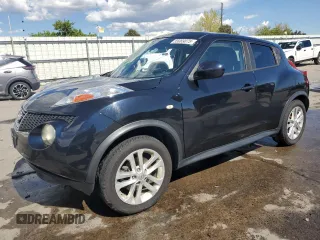 2013 Nissan Juke SL z VIN JN8AF5MV0DT207101, wystawiony jako Copart lot #55069075 z przebiegiem 105 633 mil mil oraz Szkody całkowita. Historia ofert i sprzedaży dostępna na DreamBid. Obrazek 1.