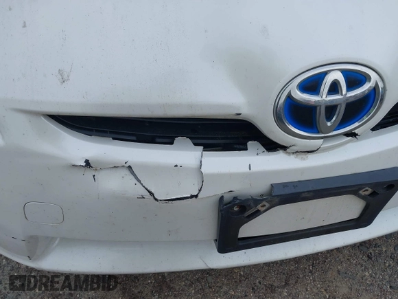 2011 Toyota Prius I with VIN JTDKN3DUXB1463897, listed as a IAAI auction lot 41930431 with 350,478 mi miles. Bid and sale history available at carsss.com. Image 6.
