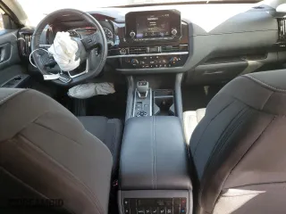 2024 Nissan Pathfinder SV with VIN 5N1DR3BC5RC241608, listed as a Copart auction lot 72323434 with 4,706 mi miles and Salvage Title. Bid and sale history available at carsss.com. Image 8.