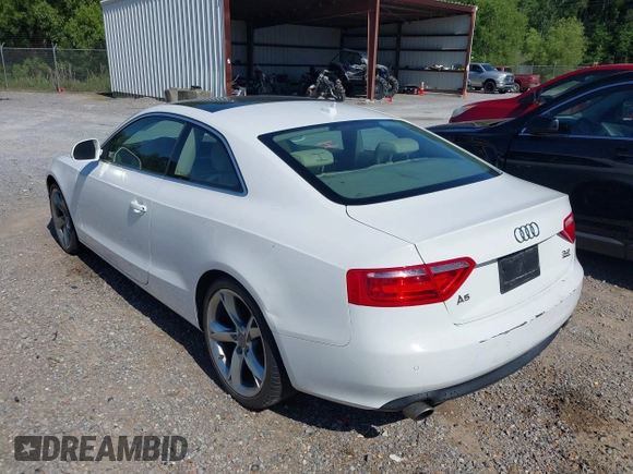 2009 Audi A5 z VIN WAUDK78T09A016755, wystawiony jako IAAI lot #42197401 z przebiegiem 232 977 mil mil oraz . Historia ofert i sprzedaży dostępna na DreamBid. Obrazek 6.