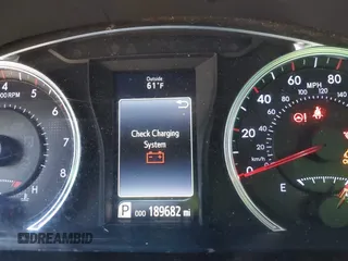 2015 Toyota Camry XLE with VIN 4T1BF1FK9FU909521, listed as a IAAI auction lot 42027895 with 189,682 mi miles and . Bid and sale history available at DreamBid. Image 15.