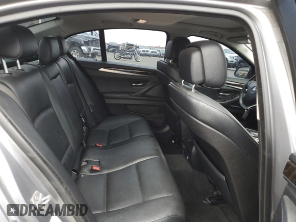 2013 BMW 5 Series 528i xDrive with VIN WBAXH5C53DDW15133, listed as a Copart auction lot 49811025 with 114,039 mi miles and Salvage Title. Bid and sale history available at carsss.com. Image 10.