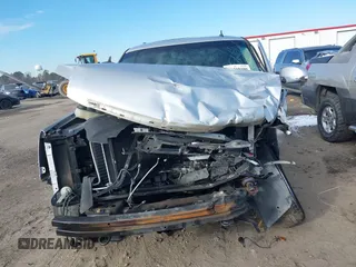 2010 Cadillac Escalade z VIN 1GYUCAEF9AR180758, wystawiony jako IAAI lot #41419380 z przebiegiem 201 784 mil mil oraz . Historia ofert i sprzedaży dostępna na DreamBid. Obrazek 13.