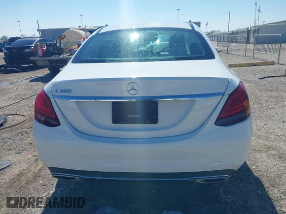2020 Mercedes-Benz C 300 with VIN 55SWF8DB5LU327808, listed as a IAAI auction lot 41527943 with 31,642 mi miles and . Bid and sale history available at carsss.com. Image 17.