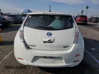 2017 Nissan LEAF SL with VIN 1N4BZ0CP4HC307159, listed as a Copart auction lot 86142364 with 44,144 mi miles and Salvage Title. Bid and sale history available at carsss.com. Image 6.