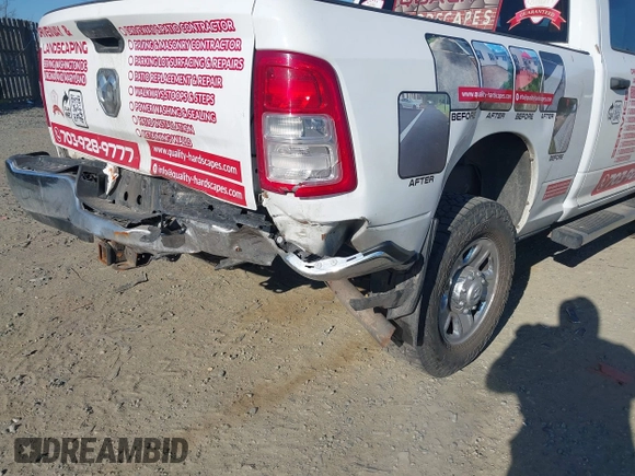 2019 Ram 2500 Tradesman with VIN 3C6UR5CJXKG590738, listed as a IAAI auction lot 41699787 with 134,913 mi miles. Bid and sale history available at carsss.com. Image 17.