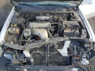 2001 Toyota Camry CE z VIN 4T1BG22K71U045151, wystawiony jako Copart lot #58041405 z przebiegiem 170 270 mil mil oraz Czysty tytuł • Clean title. Historia ofert i sprzedaży dostępna na DreamBid. Obrazek 11.