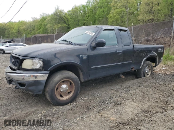 2000 Ford F-150 XL with VIN 1FTRX18W0YNC08668, listed as a Copart auction lot 53636035 with 0 mi miles and Salvage Title. Bid and sale history available at carsss.com. Image 1.