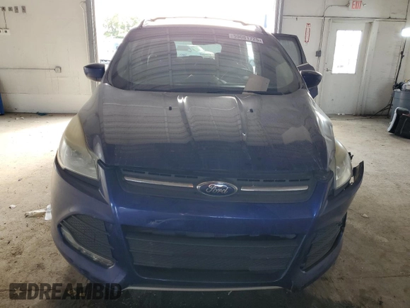 2013 Ford Escape SE z VIN 1FMCU9GX2DUD31603, wystawiony jako Copart lot #59081725 z przebiegiem 131 263 mil mil oraz Szkoda całkowita • Salvage title. Historia ofert i sprzedaży dostępna na DreamBid. Obrazek 5.