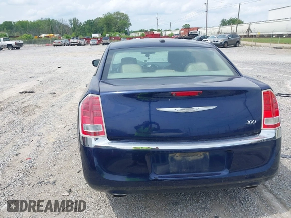 2014 Chrysler 300 z VIN 2C3CCAAG5EH373645, wystawiony jako IAAI lot #42282963 z przebiegiem 220 825 mil mil oraz . Historia ofert i sprzedaży dostępna na DreamBid. Obrazek 16.