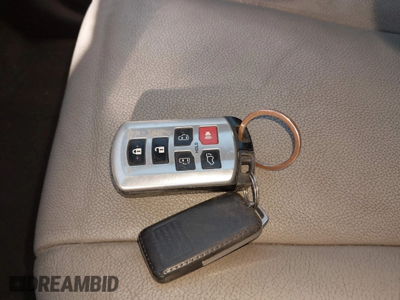 2013 Toyota Sienna XLE AAS with VIN 5TDYK3DC3DS308298, listed as a IAAI auction lot 41292280 with 165,638 mi miles and . Bid and sale history available at DreamBid. Image 11.