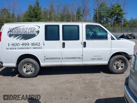 2012 Chevrolet Express Cargo Van with VIN 1GCWGFBA6C1156153, listed as a IAAI auction lot 42168661 with 233,473 mi miles. Bid and sale history available at carsss.com. Image 14.