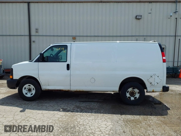 2012 GMC Savana Cargo with VIN 1GTW7FCA8C1200300, listed as a IAAI auction lot 42016518 with 259,841 mi miles. Bid and sale history available at carsss.com. Image 14.