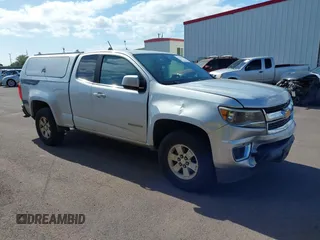 2018 Chevrolet Colorado 2WD Work Truck z VIN 1GCHSBEA5J1314412, wystawiony jako IAAI lot #42139879 z przebiegiem 113 990 mil mil oraz . Historia ofert i sprzedaży dostępna na DreamBid. Obrazek 1.