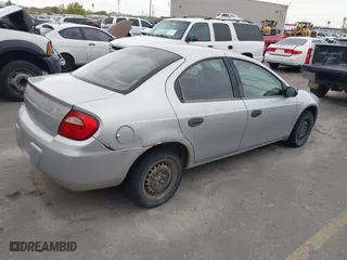 2005 Dodge Neon SE with VIN 1B3ES26C75D235588, listed as a IAAI auction lot 42094426 with 170,308 mi miles. Bid and sale history available at carsss.com. Image 4.