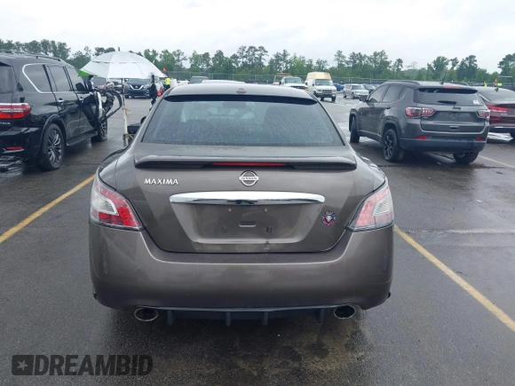 2014 Nissan Maxima S z VIN 1N4AA5AP2EC455230, wystawiony jako IAAI lot #42413381 z przebiegiem 182 766 mil mil oraz . Historia ofert i sprzedaży dostępna na DreamBid. Obrazek 16.