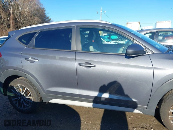 2019 Hyundai Tucson Ultimate with VIN KM8J3CAL9KU004559, listed as a IAAI auction lot 41142923 with 95,396 mi miles. Bid and sale history available at carsss.com. Image 13.