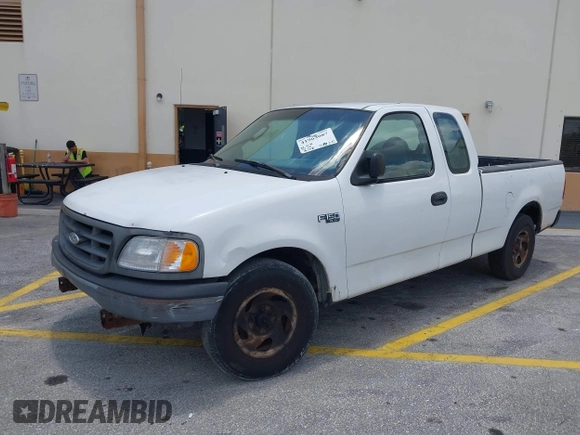 2003 Ford F-150 XL с VIN 1FTRX17253NA21787, выставлен на аукционе IAAI как лот 41963087 с пробегом 317 059 миль миль и . История ставок и продаж доступна на DreamBid. Изображение 2.