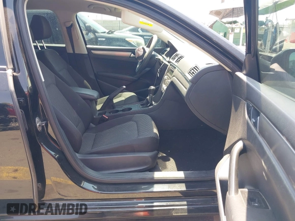 2012 Volkswagen Passat S с VIN 1VWAP7A30CC031752, выставлен на аукционе IAAI как лот 42609712 с пробегом 180 570 миль миль и . История ставок и продаж доступна на DreamBid. Изображение 5.