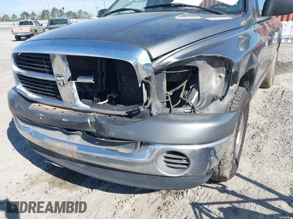 2006 Dodge 1500 SLT z VIN 1D7HA18N16S602186, wystawiony jako IAAI lot #41892623 z przebiegiem 287 804 mil mil oraz . Historia ofert i sprzedaży dostępna na DreamBid. Obrazek 6.