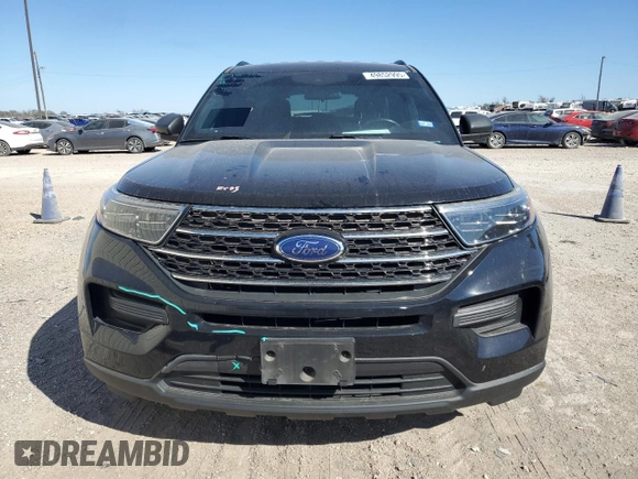 2020 Ford Explorer XLT with VIN 1FMSK7DH7LGB51839, listed as a Copart auction lot 49852995 with 68,387 mi miles and Salvage Title. Bid and sale history available at carsss.com. Image 5.
