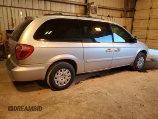 2007 Chrysler Town & Country LWB LX with VIN 2A4GP44R17R147805, listed as a Copart auction lot 80968904 with 88,698 mi miles and Salvage Title. Bid and sale history available at carsss.com. Image 3.