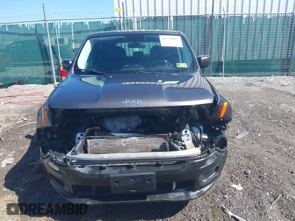 2017 Jeep Renegade Sport with VIN ZACCJBAB4HPF33738, listed as a IAAI auction lot 41754812 with 137,721 mi miles and . Bid and sale history available at carsss.com. Image 13.