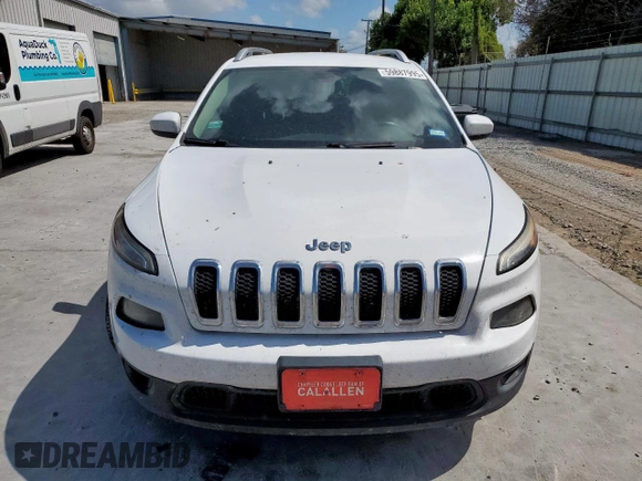 2016 Jeep Cherokee Latitude z VIN 1C4PJLCB2GW377947, wystawiony jako Copart lot #59887995 z przebiegiem 189 328 mil mil oraz Czysty tytuł • Clean title. Historia ofert i sprzedaży dostępna na DreamBid. Obrazek 5.
