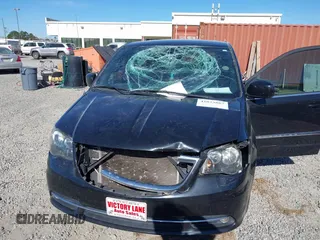 2014 Chrysler Town & Country S with VIN 2C4RC1HGXER225397, listed as a IAAI auction lot 41023867 with 180,093 mi miles and . Bid and sale history available at DreamBid. Image 6.