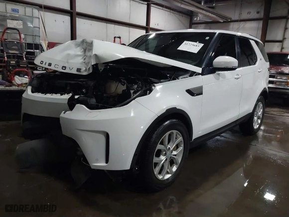 2020 Land Rover Discovery SE with VIN SALRG2RVXL2428589, listed as a IAAI auction lot 41725685 with 86,777 mi miles. Bid and sale history available at carsss.com. Image 2.
