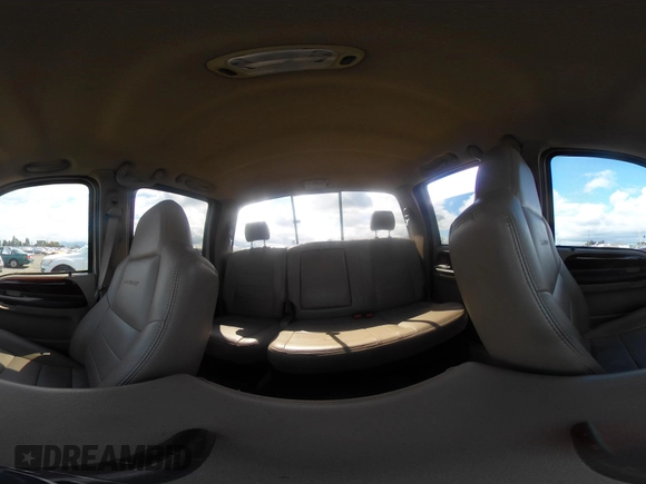 2007 Ford F-250 XL z VIN 1FTSW21P37EA76534, wystawiony jako IAAI lot #42076778 z przebiegiem Nie podano mil oraz . Historia ofert i sprzedaży dostępna na DreamBid. Obrazek 18.