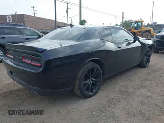 2017 Dodge Challenger SXT Plus с VIN 2C3CDZAG2HH531679, выставлен на аукционе IAAI как лот 42532732 с пробегом 110 964 миль миль и . История ставок и продаж доступна на DreamBid. Изображение 4.