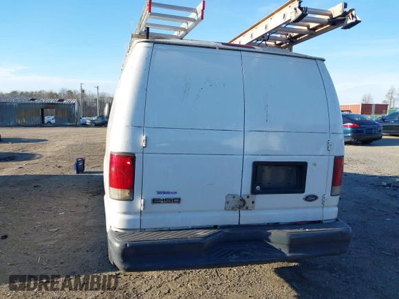 2008 Ford Econoline Cargo Commercial with VIN 1FTNE14W88DA37748, listed as a IAAI auction lot 41169318 with 352,872 mi miles. Bid and sale history available at carsss.com. Image 16.