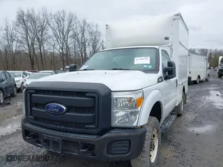 2015 Ford Super Duty F-250 SRW XL with VIN 1FDBF2B66FED21648, listed as a IAAI auction lot 41700328 with 370,599 mi miles. Bid and sale history available at carsss.com. Image 6.